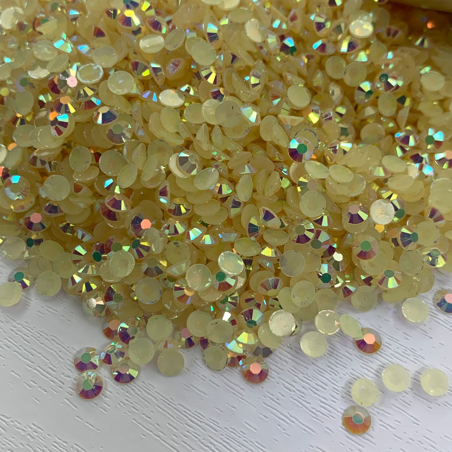 Champagne AB | Premium Jelly Resin Rhinestones | Non Hotfix | 3mm, 4mm or 5mm | Flatback