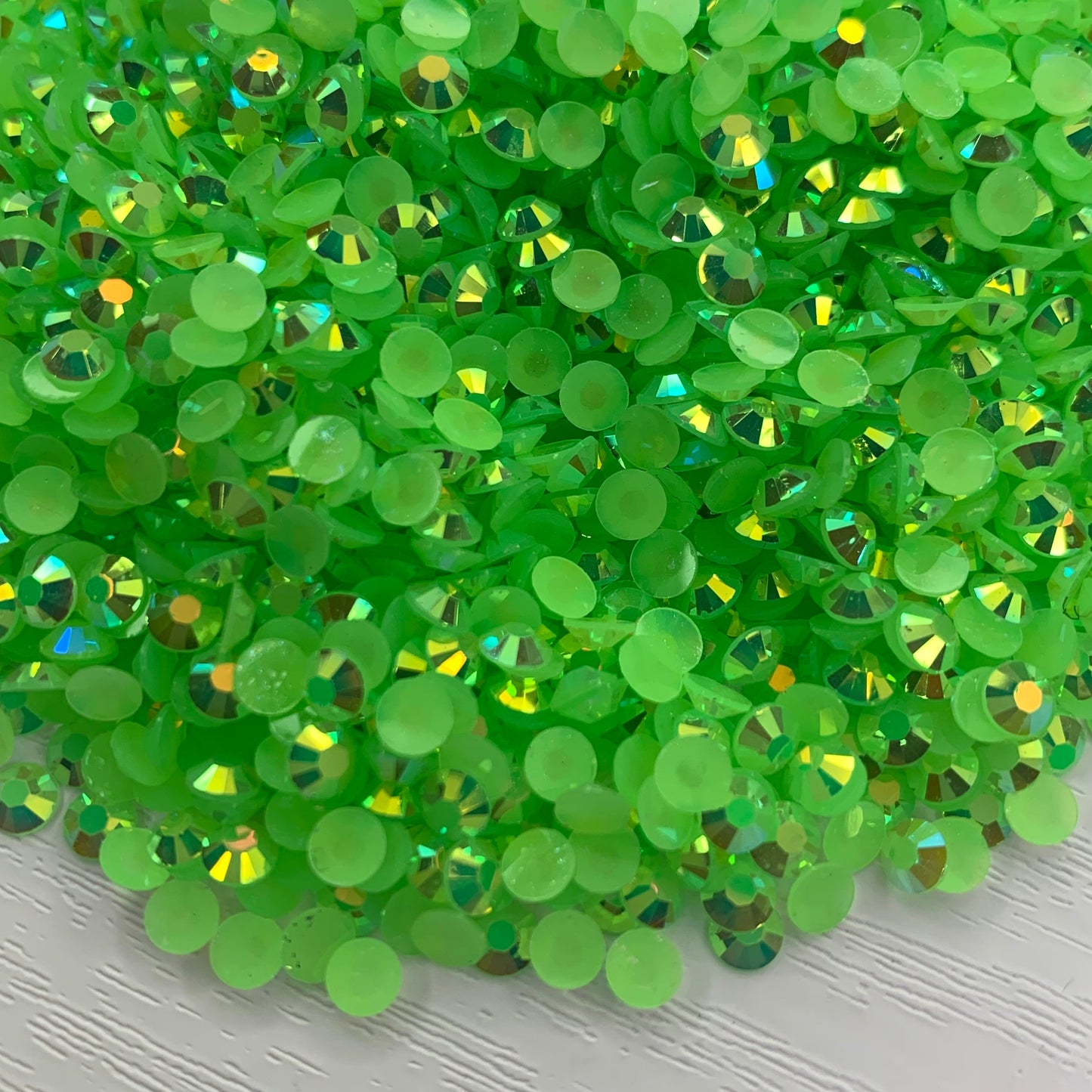 Light Peridot AB | Premium Jelly Resin Rhinestones | Non Hotfix | 3mm, 4mm or 5mm | Flatback